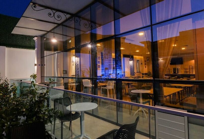 هتل Atlantis Bejaia Aéroport