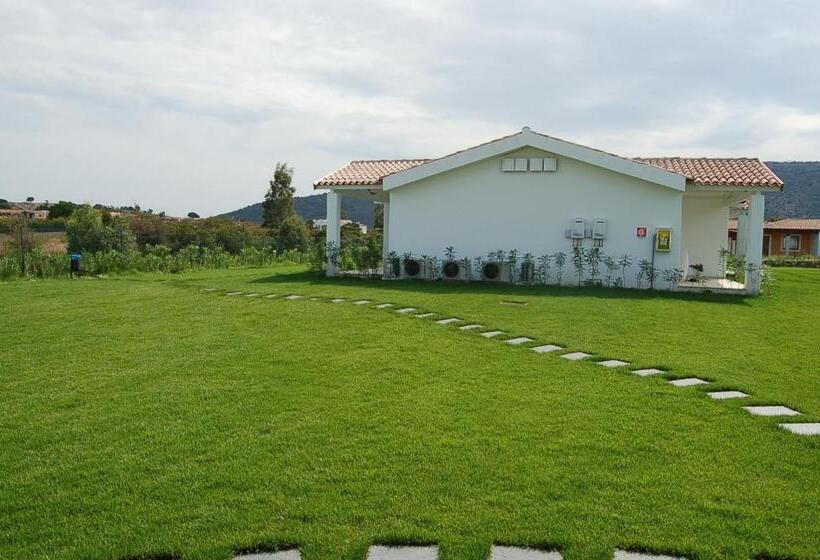 فندق Budoni Beach