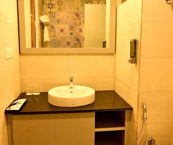 Отель Clarks Inn Express, Krs Road, Mysore