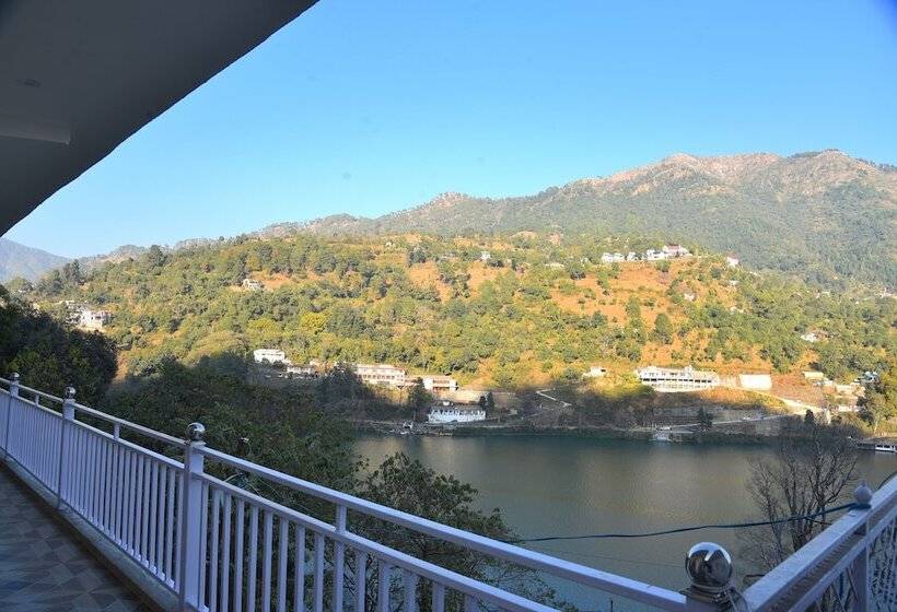 ホテル Lake Paradise Inn