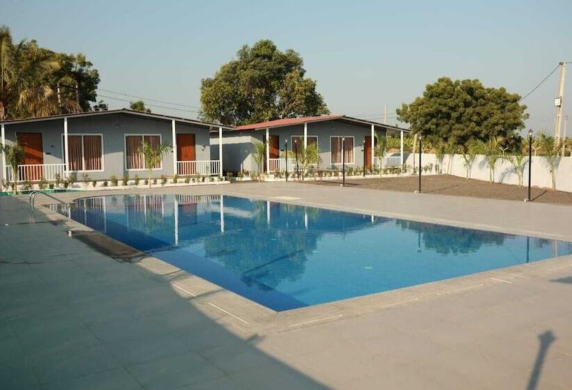 فندق Omkara Resort