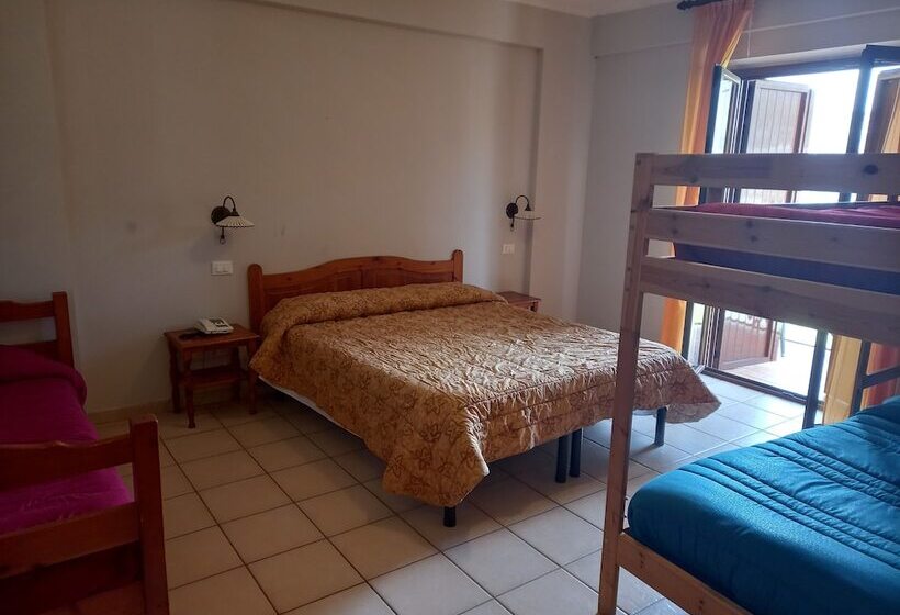 فندق Rifugio Alantino