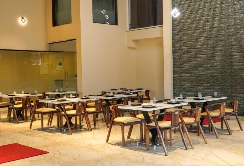 בית מלון כפרי Trident