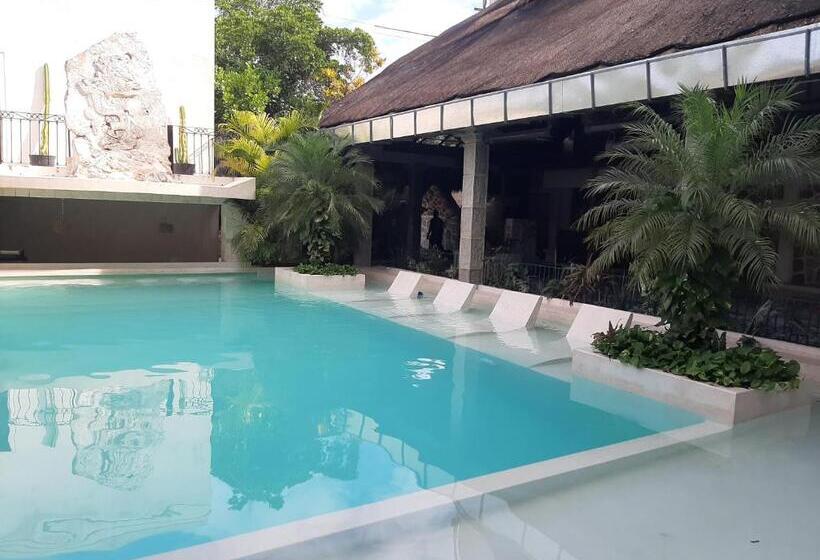 فندق Y Hostal Nojoch Che