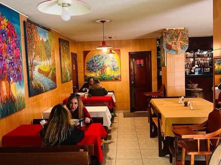 فندق Estrellita Inn