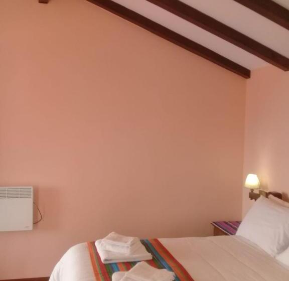 هتل Hostal Quilla Wasi Isla Del Sol