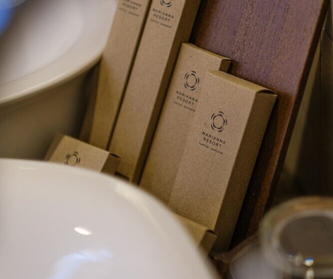 هتل Marianna Resort & Convention Tuktuk Samosir