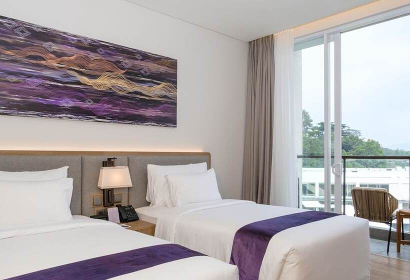 هتل Marianna Resort & Convention Tuktuk Samosir