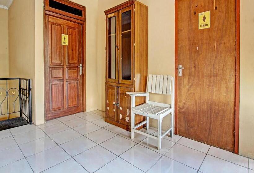 هتل Oyo 92851 Homestay Borobudur Specpacker Syariah
