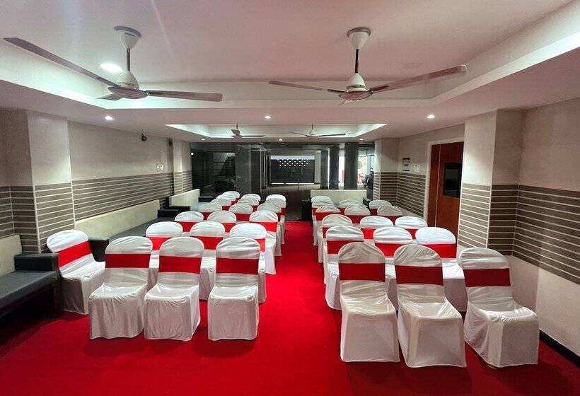 هتل K11 Express   Opp Express Avenue