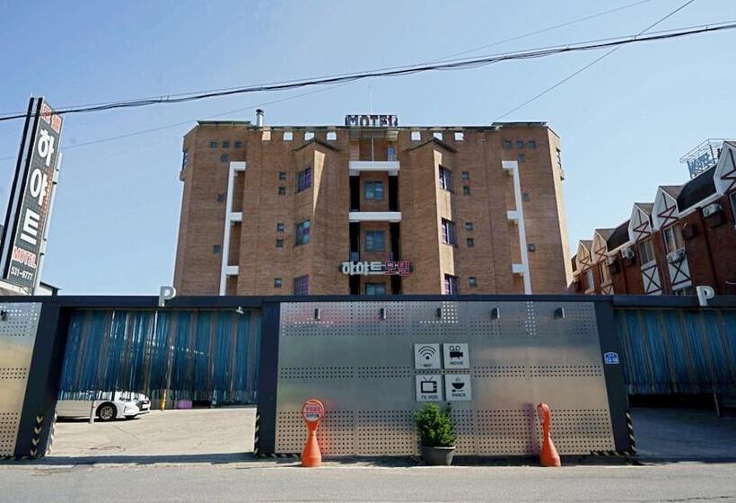 فندق على الطريق Sangju Stay 201
