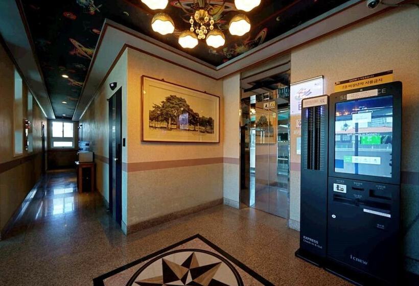 فندق على الطريق Sangju Stay 201
