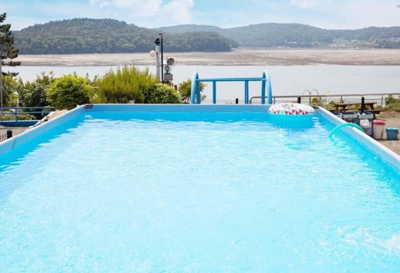 Taean Red Pension