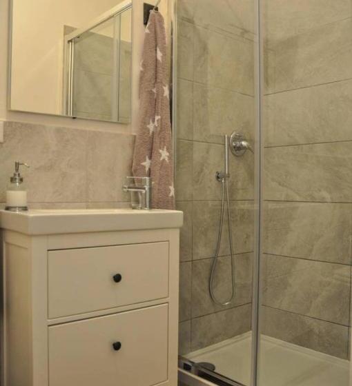 Bed and Breakfast Camera E Bagno Privato A 3 Minuti Dalla Stazione