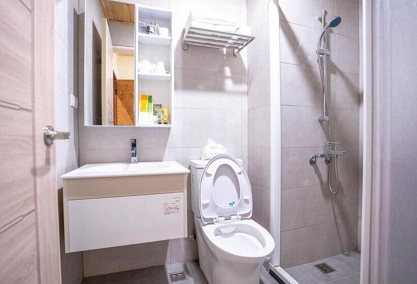 تختخواب و صبحانه Chin Be