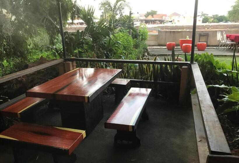فندق Good View Nan Restaurant &