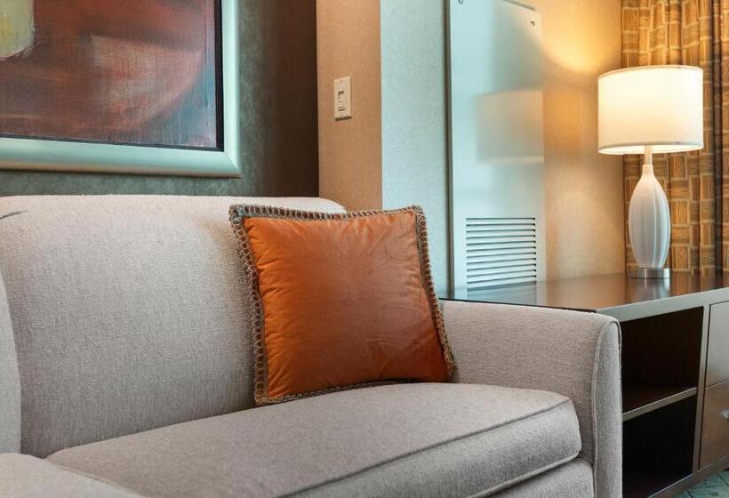 هتل Lucky Gem Penthouse & Luxury Suites At Signature Resort, Balcony Strip View 2605