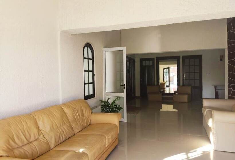 هتل Mesón Do Vento