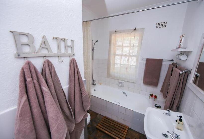 בית מלון כפרי Waterfall Farm Self Catering Cottages Citrusdal