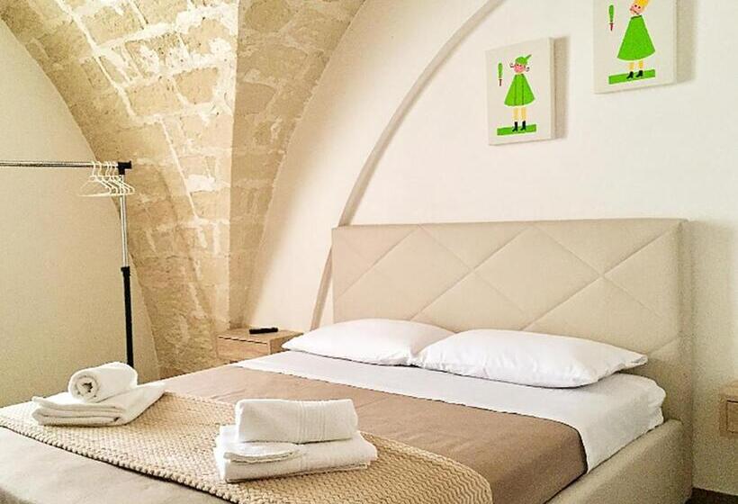 پانسیون A Quattro Di Mazze