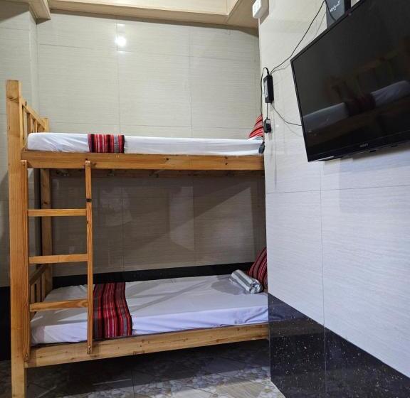 ユースホステル The Gather Inn Room Rentals   Baguio City