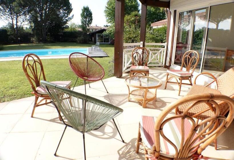 민박 La Villa Des 3 Pins