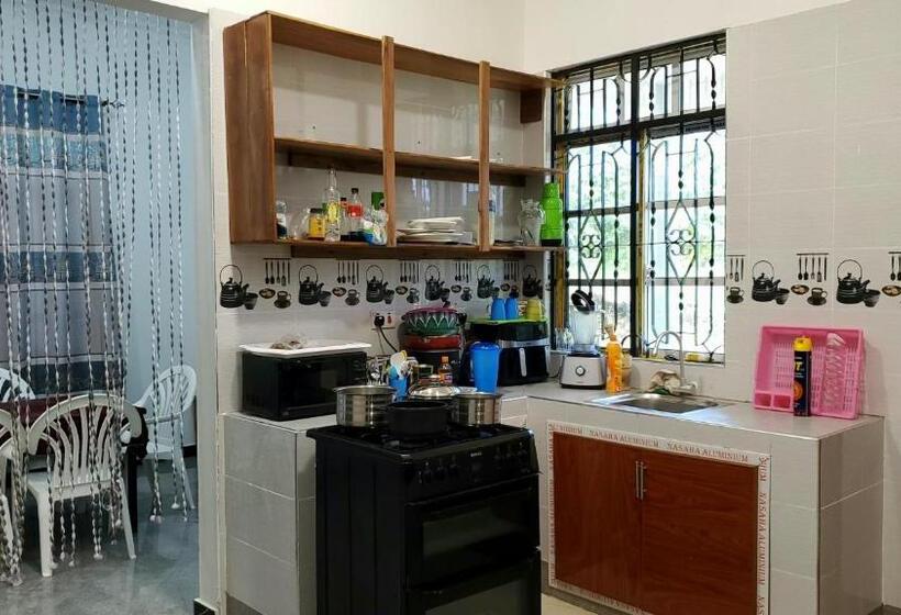 צימר Maneno House