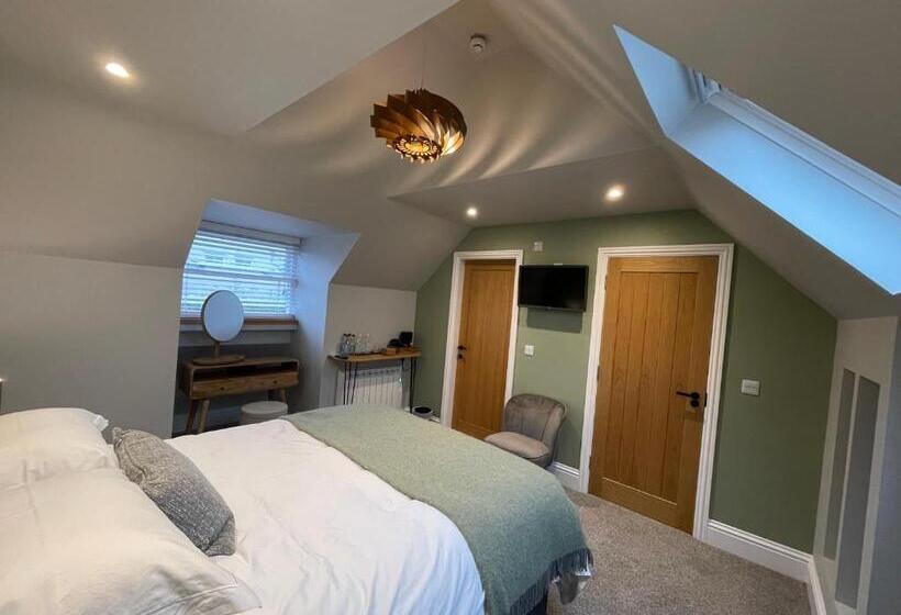 فندق Rooms At Allium