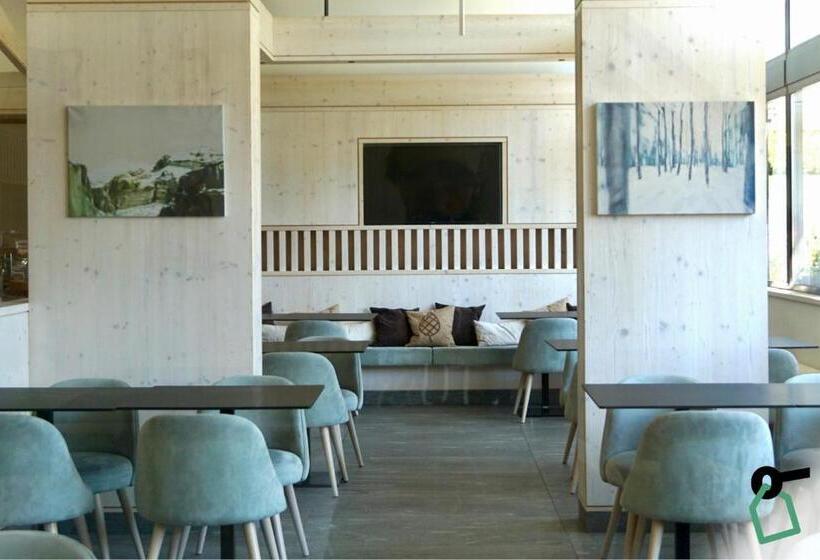 هتل Hotiday Apartment Collection   Campiglio Grostè