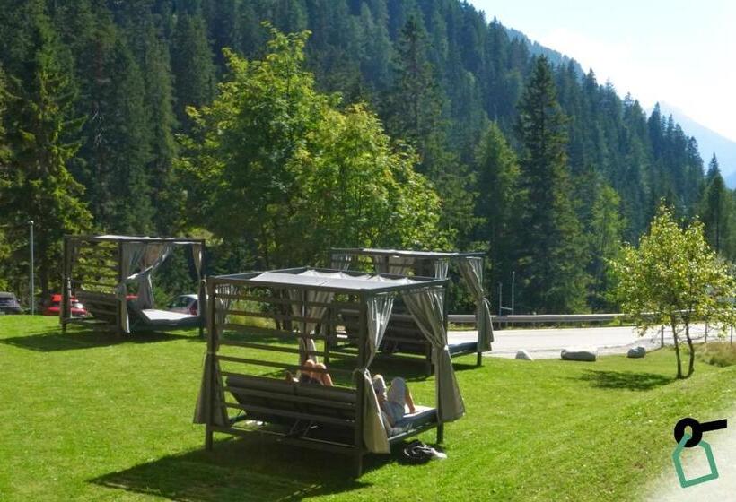 هتل Hotiday Apartment Collection   Campiglio Grostè