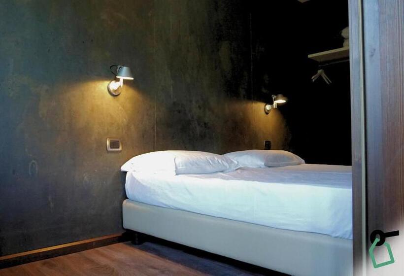 هتل Hotiday Apartment Collection   Campiglio Grostè