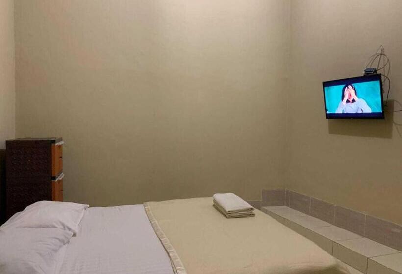 هتل Oyo 93165 Nur Homestay Syariah