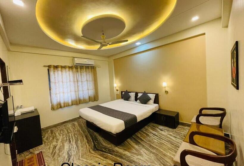 בית מלון כפרי Sp Majestic