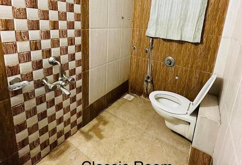 בית מלון כפרי Sp Majestic