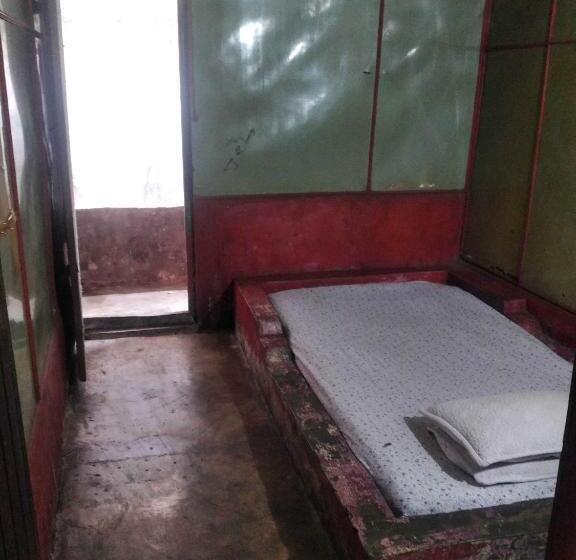 هتل Spot On 93104 Barak Tambunan