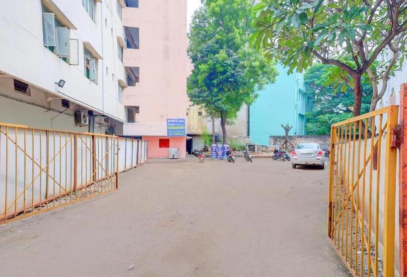 ホテル Spot On Rk