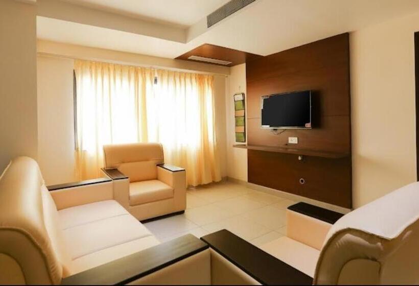 فندق Venkys Stay Inn