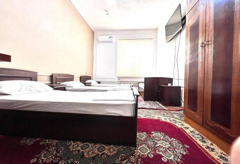פנסיון Hello Hostel