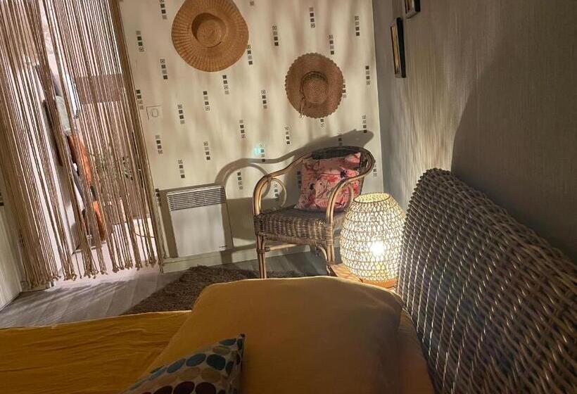 تختخواب و صبحانه Chambre Bohème Chez Rachel