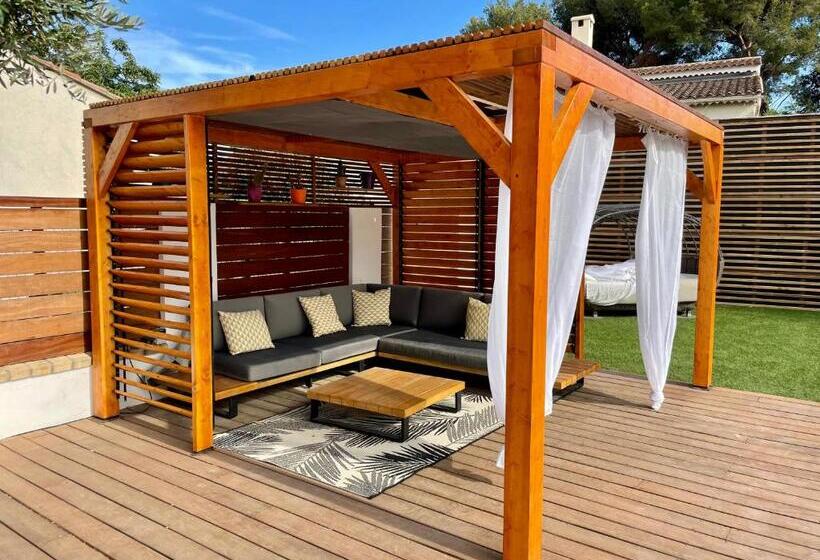 تختخواب و صبحانه Chambre D Hôtes   Villa Pierredon