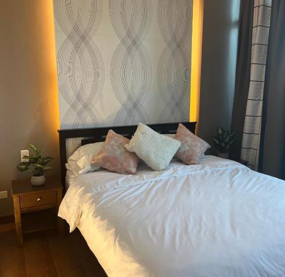 فندق Appleone Ayala Condo With Balcony