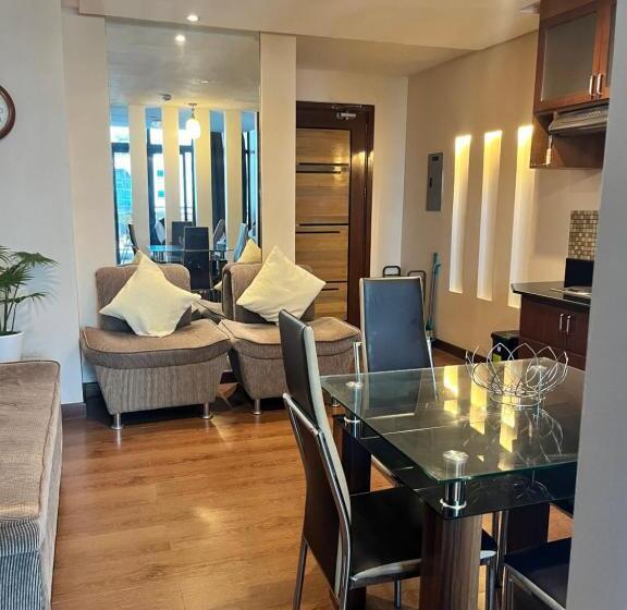 فندق Appleone Ayala Condo With Balcony