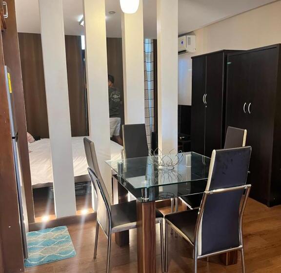فندق Appleone Ayala Condo With Balcony