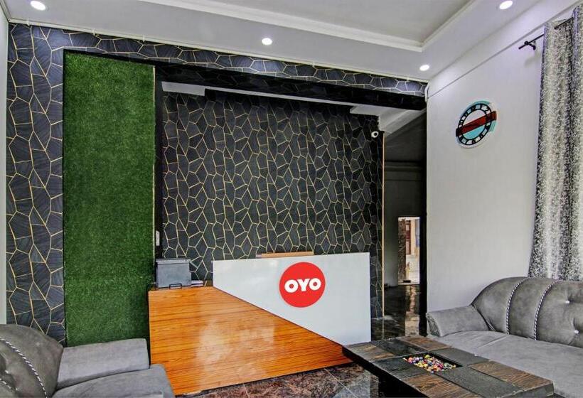ホテル Oyo Flagship Rk Plaza