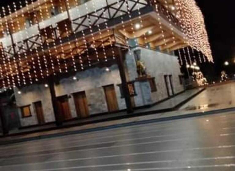 فندق Soltee
