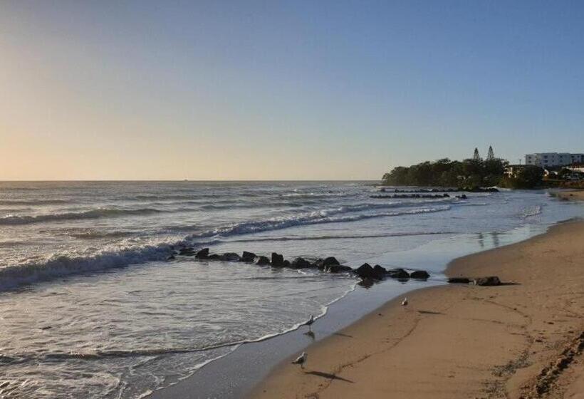 فندق Beachside On Burkitt
