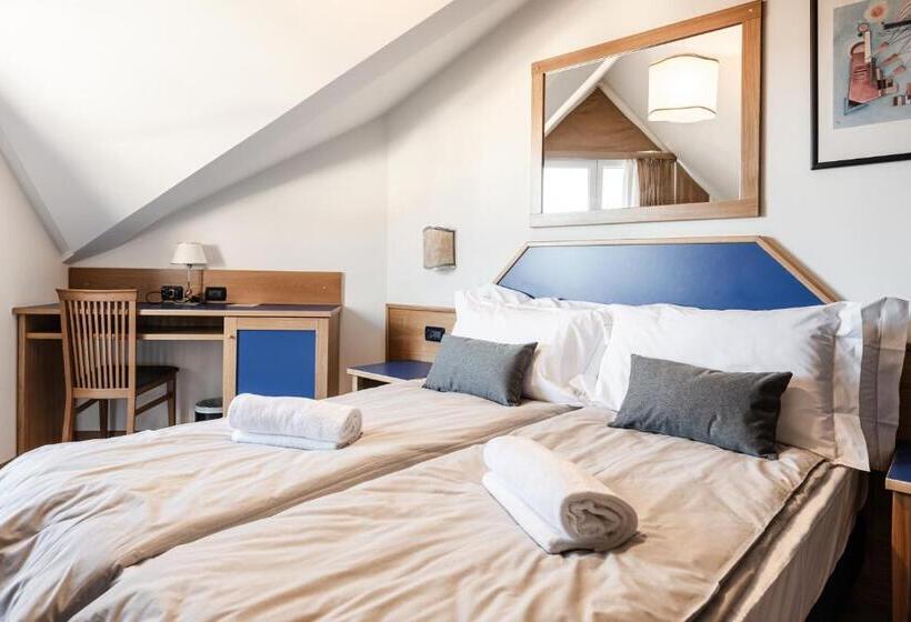 فندق Garni Meledrio