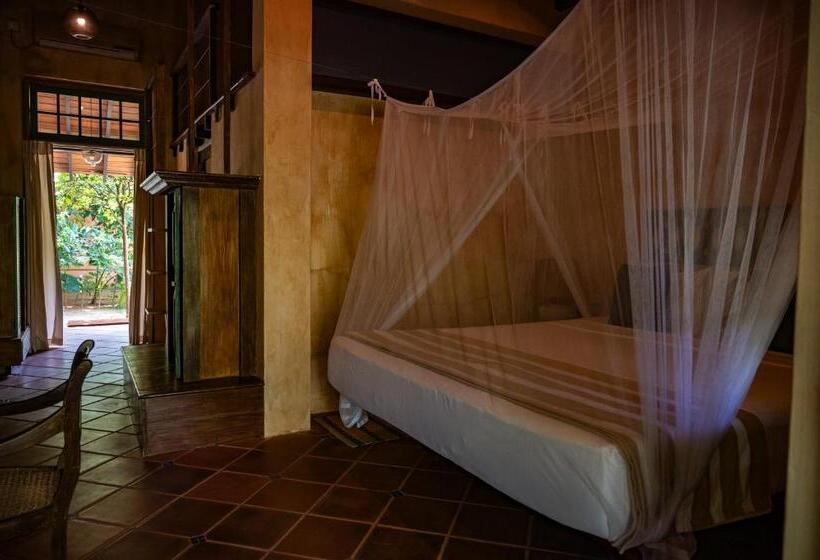 בית מלון כפרי Sama Retreats   Kosgoda