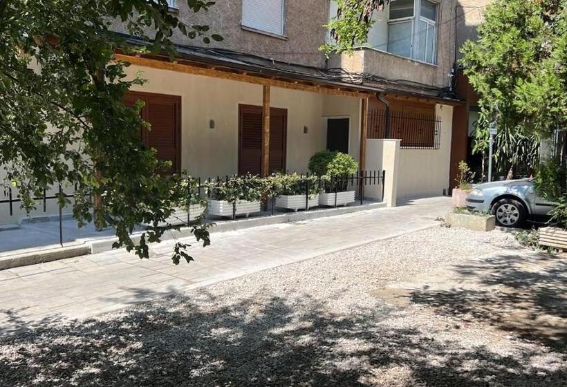 پانسیون Pietro Guesthouse 3