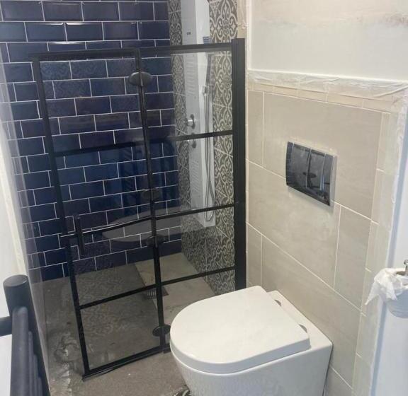 Pensão Studio With A Hot Tub And Garden